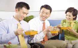 ���x�ĵ��L(zh��ng)զ���˱�����ʿ�DƬ