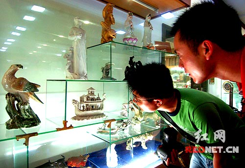  ����ľ�Ʒ���������������^�ߵ�Ŀ�⡣������������Ěvʷ��λ�������������&ldquo;�t�ٸG&rdquo;���մɽ�����Ʒ����