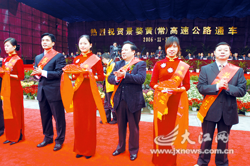 �����(zh��n)�����{�ٴ��Ě���(�D)