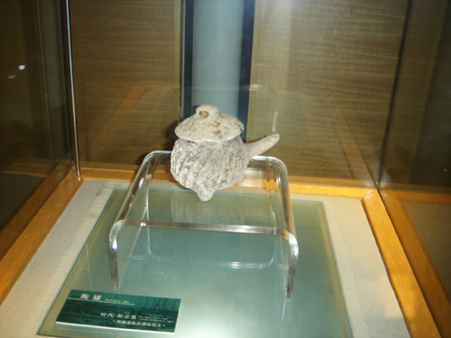 �P(y��ng)���^���մɾ�Ʒչ�_Ļ