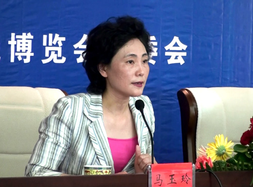 �c��DƬ�����´��ڴ��_: