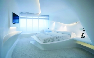 ��ˬԡ�ҡ��Ƀ���ˬ�İ״u�������܎��o�˺������Ƀ��ĸ��X�������{�ͼ���ɫԡ�������������c�Y��һ�z��ˬ��ľ�|(zh��)�ĔR��Ҳ͸¶����Ȼ�ĸ��X��