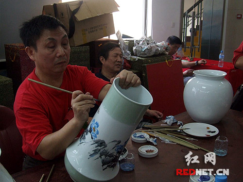 �������B�����������ڬF(xi��n)���L���մ�ˇ�g(sh��)Ʒ��