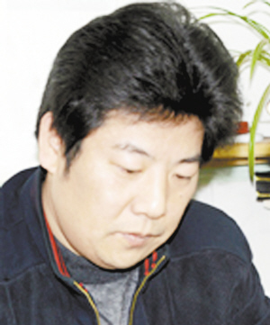 001����ƽ�Ї������҅f(xi��)��(hu��)��(hu��)�T