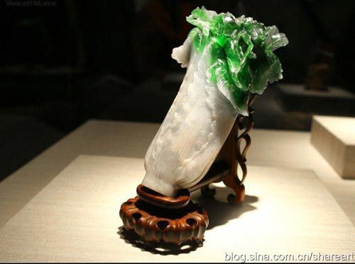 鎮(zhèn)館之寶“翠玉白菜” 鎮(zhèn)館之寶“翠玉白菜”