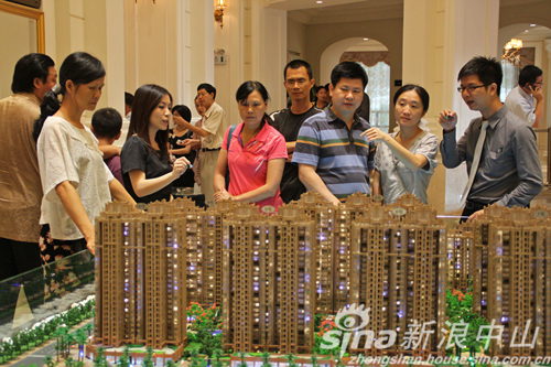 �F(xi��n)�������͑�