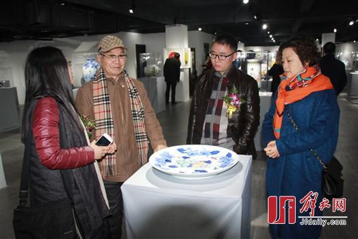 չ�[�F(xi��n)��