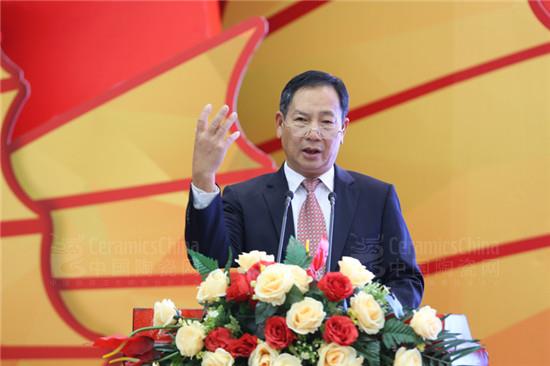 新明珠陶瓷集團隆重召開2016年新春工作會議