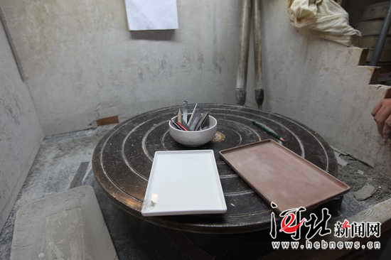 【唐山工匠】制胎工:陶瓷工藝中的“獨(dú)行俠”(圖) 【唐山工匠】制胎工:陶瓷工藝中的“獨(dú)行俠”(圖)