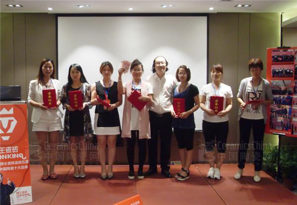 �{����I(y��)�Ј�(ch��ng)���O(ji��n)�ο��������С�M�C�l(f��)��(ji��ng)����C��