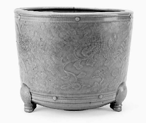 明萬歷 龍泉窯刻供養(yǎng)銘文香爐