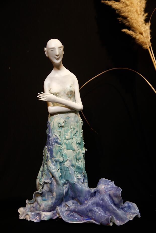 獨白——吳苗羽陶瓷藝術(shù)作品展在廣州白云機場開幕