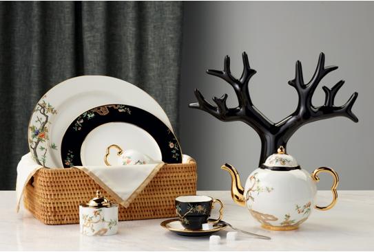 國宴瓷亮相《舌尖3》 設計師黃春茂:高品質也要大眾化 國宴瓷亮相《舌尖3》 設計師黃春茂:高品質也要大眾化